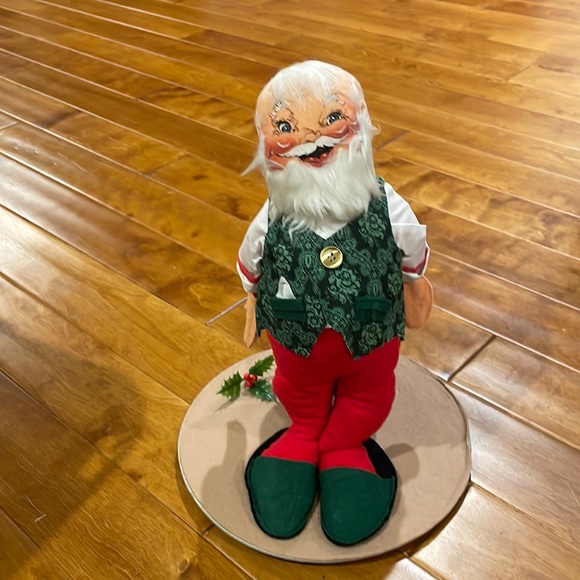 Annalee Vintage Santa leaning against stovepipe - Picture 1 of 5